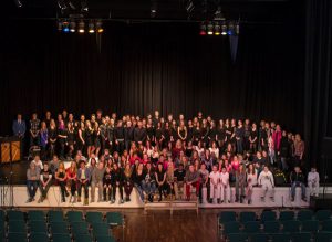 2015-tanztheater-gruppenbild